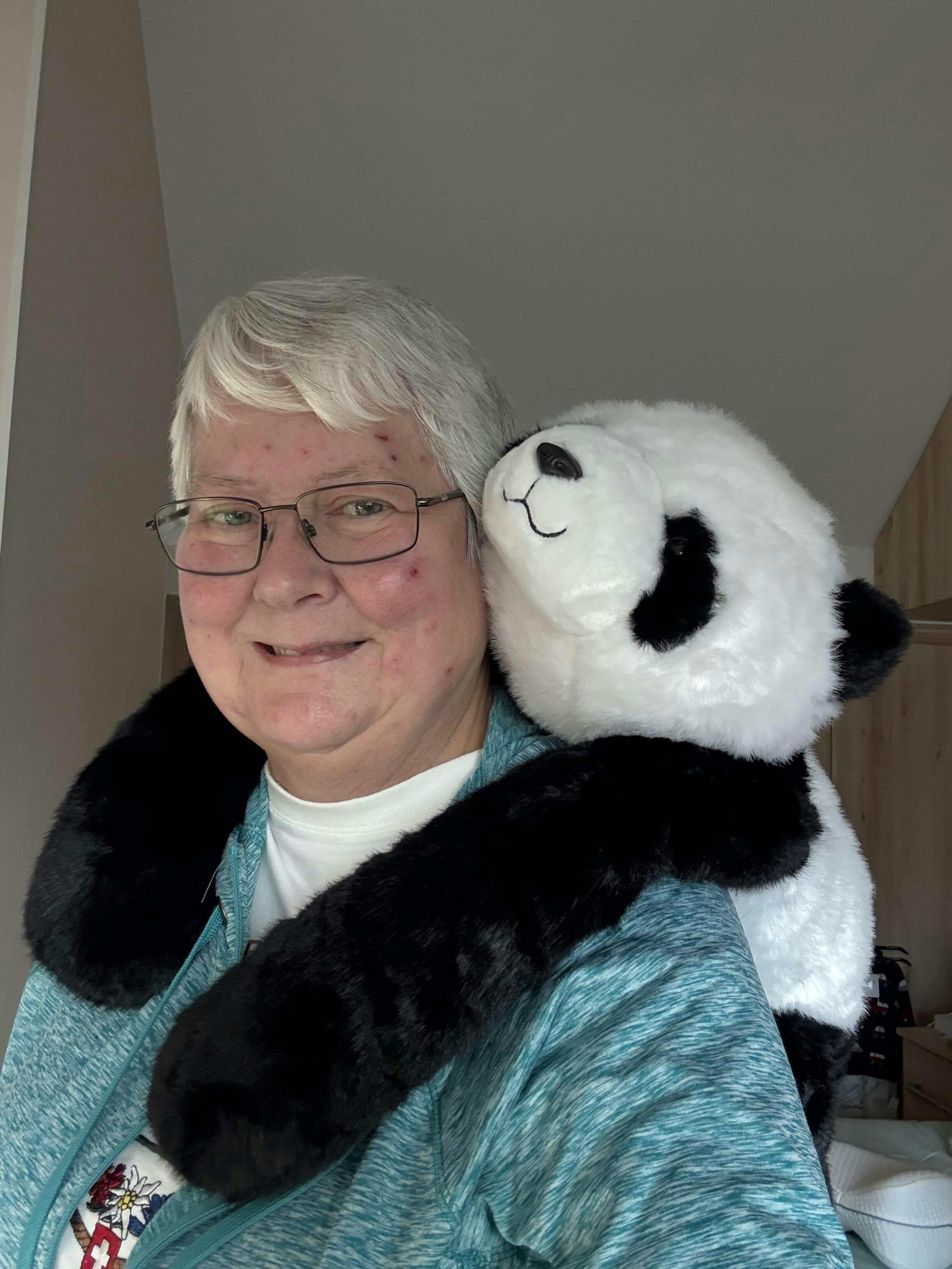 <em><strong>Gloria R.</strong></em>